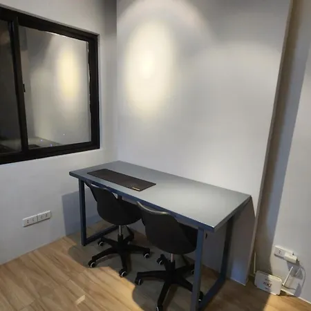 Spacious Condo In Central Manila, Any Nationals Allowed